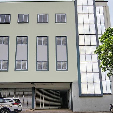 Oyo 92300 Koala House Hotell Pekanbaru Eksteriør bilde